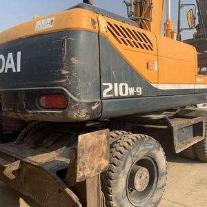 Excavatrice sur pneus Hyundai d'occasion 21 tonnes HYUNDAI 210W-9 Moteur 129kw Puissance 0.92M Capacité de la cuve Haute qualité Prix bas pour - Product Image 3