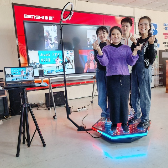 Factory Price Video Oem Mobile Phone Projection Screen 360 Photo Booth Match Big Screen for Live Stream Streaming Equipment