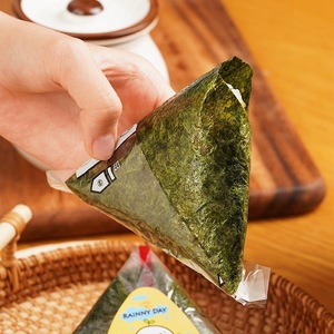 Paquete de 50 Hojas de Alga Nori Tostada - Paquete Grande Bajo en Sodio, Apto para Veganos, Ideal para Rollos de <span class=keywords><strong>Sushi</strong></span>, Sabor Fresco y Delicioso - Product Image 5