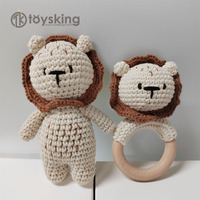 Ensemble cadeau pour nouveau-né en bois fait à la main, jouet à mâcher en crochet amigurumi cerf, jouet à mâcher en crochet pour bébé, renne, élan