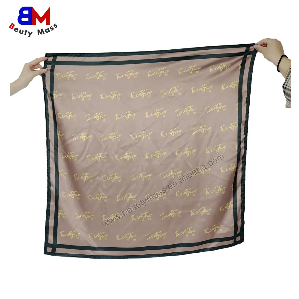 Vente en gros de foulards en soie avec impression personnalisée de logo de dame 90x90cm de large foulards carrés en satin de soie châles en soie
