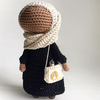 Poupée Musulmane Amigurumi Faite Main au Crochet avec Hijab, Jouet Islamique Rembourré pour Filles, Cadeau de Ramadan pour Enfants