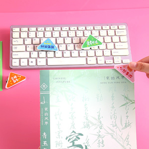 Exhibition New Motivational Triangle <b>Clips</b> Plastic Corner Memo <b>Clip</b> For Students Exam Paper Storage - Product Image 4