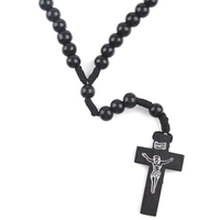 Collier chapelet catholique économique en corde noire nouée avec perles en bois marron et crucifix de Jésus, idéal pour un cadeau