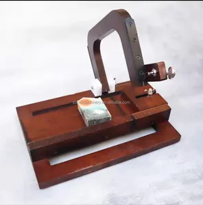 Einstellbare Mini-Seifenschneidemaschine /DIY-Seifenschneidegerät /Seifenherstellungsmaschinen