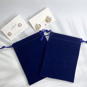 Pochette en velours pour bijoux et accessoires capillaires, sac cadeau personnalisé avec cordon de serrage, emballage en velours - Product Image 6