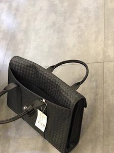 Maletín de Cuero Premium Tejido a Mano, Piel de Vacuno de Primera Calidad, para Laptop de 15 Pulgadas, Maletín Trenzado para Hombre, Proveedor Mayorista B2B - Product Image 4