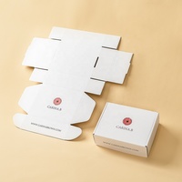 Papier de luxe personnalisé Boîte cadeau en carton personnalisé Emballage rigide, pliable et rigide pour expédition de vêtements Stratification mate