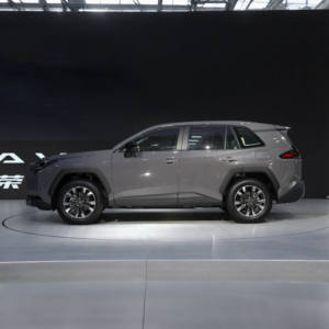 Nuova <span class=keywords><strong>Auto</strong></span> RAV4 Rongfang Modello 2026 Doppio Motore 2.0L Trazione Anteriore Edizione Lusso <span class=keywords><strong>Prezzo</strong></span> Conveniente <span class=keywords><strong>con</strong></span> <span class=keywords><strong>Auto</strong></span> <span class=keywords><strong>Usate</strong></span> in Vendita - Product Image 3