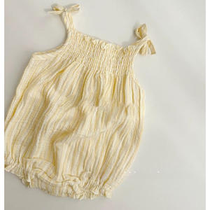 Été coré<span class=keywords><strong>en</strong></span> nouvelle mode <span class=keywords><strong>nouveau</strong></span>-<span class=keywords><strong>né</strong></span> bébé vêtements mince sac à bandoulière pet vêtements bébé barboteuse floral vêtements d'extérieur combinaison - Product Image 3