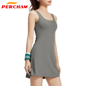 Robe de sport respirante en polyester pour femme avec dos élégant et design ajusté, et logo personnalisé – Ensembles de sport extensibles - Product Image 2
