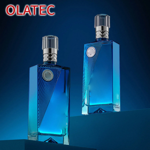 Bouteille de vin mousseux OLATEC de luxe en verre texturé bleu avec motif ondulé et emballage haut de gamme - Product Image 2
