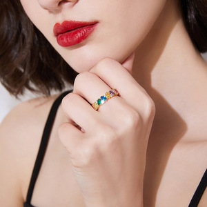 Bague d'éternité ovale luxueuse en zirconium arc-en-ciel, plaquée or 18 carats, en laiton, avec plusieurs pierres précieuses, pour fiançailles et mariage, pour femme - Product Image 4