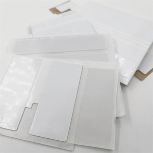 Etiqueta RFID UHF Pasiva de 860-960MHz, 100x15mm, Papel Recubierto, 128 bits EPC, Alcance de 14m, Resistente al Agua, Larga Duración, para Comercio Minorista y Supermercados - Product Image 3