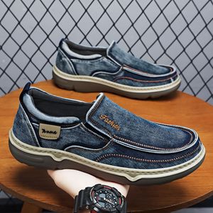 Chaussures décontractées pour hommes en toile de style vieux Pékin, mocassins en jean délavé, chaussures légères à semelle souple pour papa, chaussures en toile à enfiler - Product Image 4
