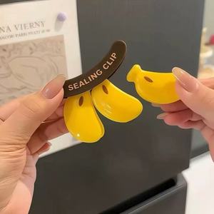 Clip de scellage 2025 avec aimant pour réfrigérateur, créatif, pour snacks, anti-humidité alimentaire, autocollant décoratif pour la maison - Product Image 3