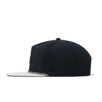 Casquette de baseball imperméable à 5 panneaux, visière plate, avec logo personnalisé, perforations découpées au laser, dessus souple