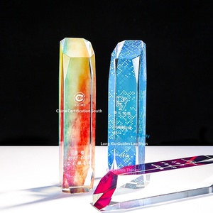 Trofeo <span class=keywords><strong>Cubo</strong></span> <span class=keywords><strong>de</strong></span> <span class=keywords><strong>Rubik</strong></span> <span class=keywords><strong>de</strong></span> Cristal con Grabado <span class=keywords><strong>de</strong></span> Diamante Personalizado con Impresión UV 2026, Premio Creativo para Reuniones Anuales, Recuerdo para Regalos <span class=keywords><strong>de</strong></span> Bienvenida - Product Image 4