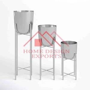 Macetas de Metal para Decoración de Salón, Macetero de Metal Plateado Antiguo de Alta Calidad con Soportes - Product Image 4