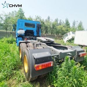 Camión Tractor Usado Sinotruk Howo 6x4 Azul Cielo de 420hp a Bajo Precio en Venta - Product Image 2
