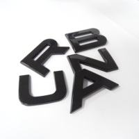 Emblème personnalisé noir brillant Lettre URBAN Badge avec décoration 3D Compatible avec Range Rover Autocollants alphabétiques