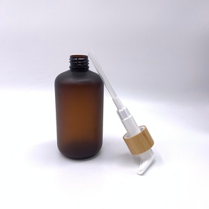 Bouteilles miniatures en plastique pour lotion corporelle 60ml 120ml 250ml, flacons givrés ambrés pour shampoing pour animaux de compagnie avec bouchon en bambou - Product Image 4