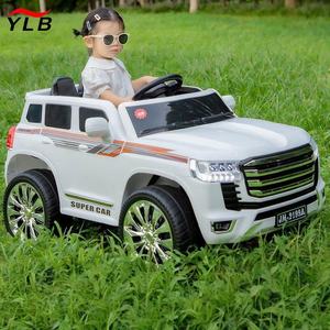 Auto Elettrica Giocattolo per Bambini a Quattro Ruote Motrici con Telecomando, Luci e Doppio Motore, Adatta anche per Adulti - Product Image 2