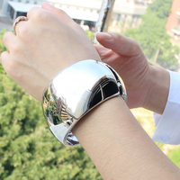 Bracelets larges en métal pour femmes Bracelets de déclaration punk lisses Bracelets minimalistes ouvrables Bracelets
