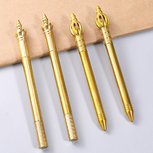 <span class=keywords><strong>Stylo</strong></span> à bille en laiton moderne en or véritable, élément rétro mélangé de luxe, lourd, sceptre de reine gravé, baguette magique en laiton - Product Image 2