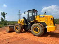 Harga Kompetitif Efisiensi Tinggi Cocok untuk Skid Steer Alat Berat Pemindah Tanah Bekas CLG855N Wheel Loader