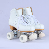 Patins à roulettes quad durables et sûrs de petite et grande taille avec 4 roues en PU à LED pour patinoire américaine