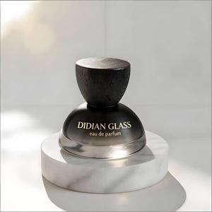 Flacon de parfum <span class=keywords><strong>personnalisé</strong></span> avec logo imprimé, estampage à chaud doré, col cranté de luxe, pulvérisateur coloré <span class=keywords><strong>personnalisé</strong></span> avec bouchon en bois - Product Image 2