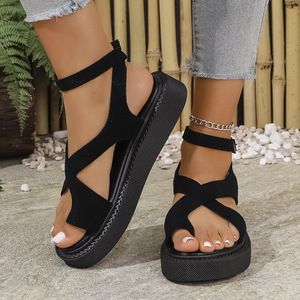 2025 nuovo arrivo moda taglie forti sandali Sole spessi da <span class=keywords><strong>donna</strong></span> con punta tonda scarpe da spiaggia con fibbia per piedi e sandali taglie forti - Product Image 4