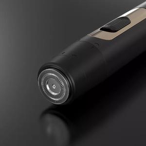 <span class=keywords><strong>Tondeuse</strong></span> nasale à sourcils portable multifonction en acier inoxydable <span class=keywords><strong>Tondeuse</strong></span> nasale électrique pour hommes - Product Image 4