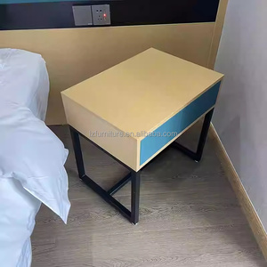 Ensembles de meubles de chambre d'hôtel modernes sur mesure à bas prix, avec lit en bois, table de chevet, armoire, meuble TV et bureau pour hôtel 3 étoiles - Product Image 4
