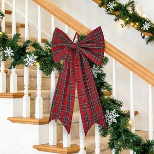 Nueva Decoración Navideña Transfronteriza, Lazo Grande de Tela de Poliéster a Cuadros Rojos, Decoración Navideña para Colgar en el Árbol - Product Image 4