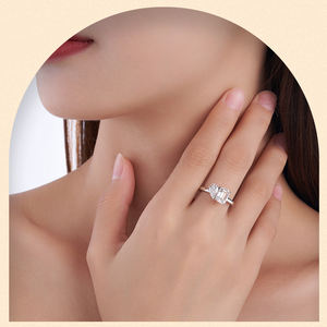 2ct Smaragd Gesneden Moissanite Ring S925 Zilver Rhodium Vergulde Bruiloft Verlovingsbelofte Ring Met Twee Verschillende Stenen - Product Image 4