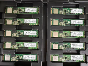 MZ1LB960HAJQ-00007 قرص صلب SSD للمؤسسات بسعة 960 جيجابايت M.2 22110 PCIe NVMe Gen3 عالي السرعة لتخزين البيانات للخوادم والاستخدامات الصناعية - Product Image 4