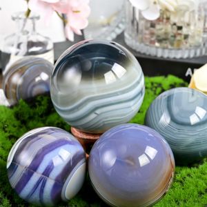Sphère d'agate rayée en cristal naturel sculptée à la main, polie et soyeuse, pour la décoration et autres objets artisanaux en cristal - Vente en gros - Product Image 4