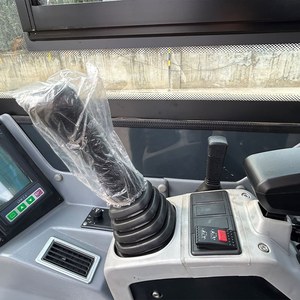 حفارة صغيرة HS40 بسعة 4.0 طن مع تكييف هواء ومسار فولاذي، حفارة صغيرة بمحرك كوبوتا D1703، حفارة زاحفة صغيرة معتمدة من CE/EPA/EU - Product Image 6