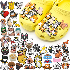 Vente en gros de nouvelles breloques de chaussures pour chiens de dessin animé accessoires en PVC souple dessins mignons d'os de patte de chiot ludique décorations de chaussures pour baskets - Product Image 1