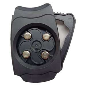 Ouvre-boîte et coupe-capsule manuel en plastique multifonctionnel pour boissons et bouteilles - Product Image 2