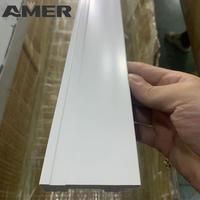 Plinthe en PS moulé Amer de 10 cm pour ligne de production, étanche, blanche, pour plafond d'hôtel, plinthe décorative en PS