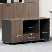 Bureau de direction moderne en forme de L, table de patron en bois avec armoire latérale mobile, structure à panneaux, mobilier de bureau pour PDG et directeurs