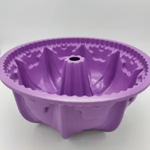 Custom High Quality Classic Nonstick Flower Cake Pan Mold Silicone Bundt Cake Pan