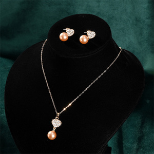 Conjunto de <span class=keywords><strong>collar</strong></span> y pendientes de perlas de <span class=keywords><strong>novia</strong></span> Conjunto galvanizadas de joyas de oro que preserva el color para mujer - Product Image 1