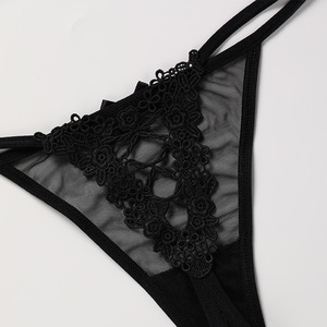กางเกงในผู้หญิงแบบซีทรูตาข่ายลูกไม้ลายดอกไม้แบบโปร่งบาง สายรัดบาง เอวต่ำ เซ็กซี่ จีสตริง ขายส่ง รับผลิตแบบ OEM ODM - Product Image 5