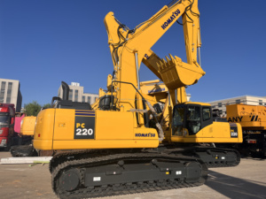 Modèle le plus récent d'excavatrice Komatsu PC 220 de 22 tonnes en stock au Japon, excavatrice hydraulique sur chenilles Komatsu d'occasion à vendre - Product Image 3