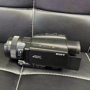 Filmadora Portátil Profissional 4K FDR AX700 com Sensor CMOS de 14MP e Zoom Óptico de 10x-20x - Product Image 1