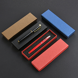 Set Regalo in Scatola di Cartone Kraft con Stampa UV, Penna a Sfera e Fiori di Cioccolato - Regalo Promozionale - Product Image 2